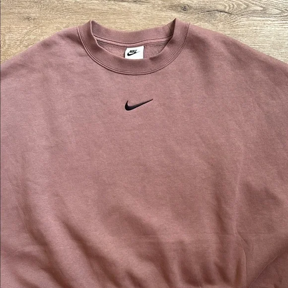 NIKE PHOENIX FLEECE OVER-OVERSIZED CREW-NECK SWEATSHIRT - Picture 4 of 4
